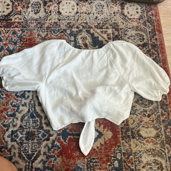 White Abercrombie crop puff sleeved top - Picture 2 of 2